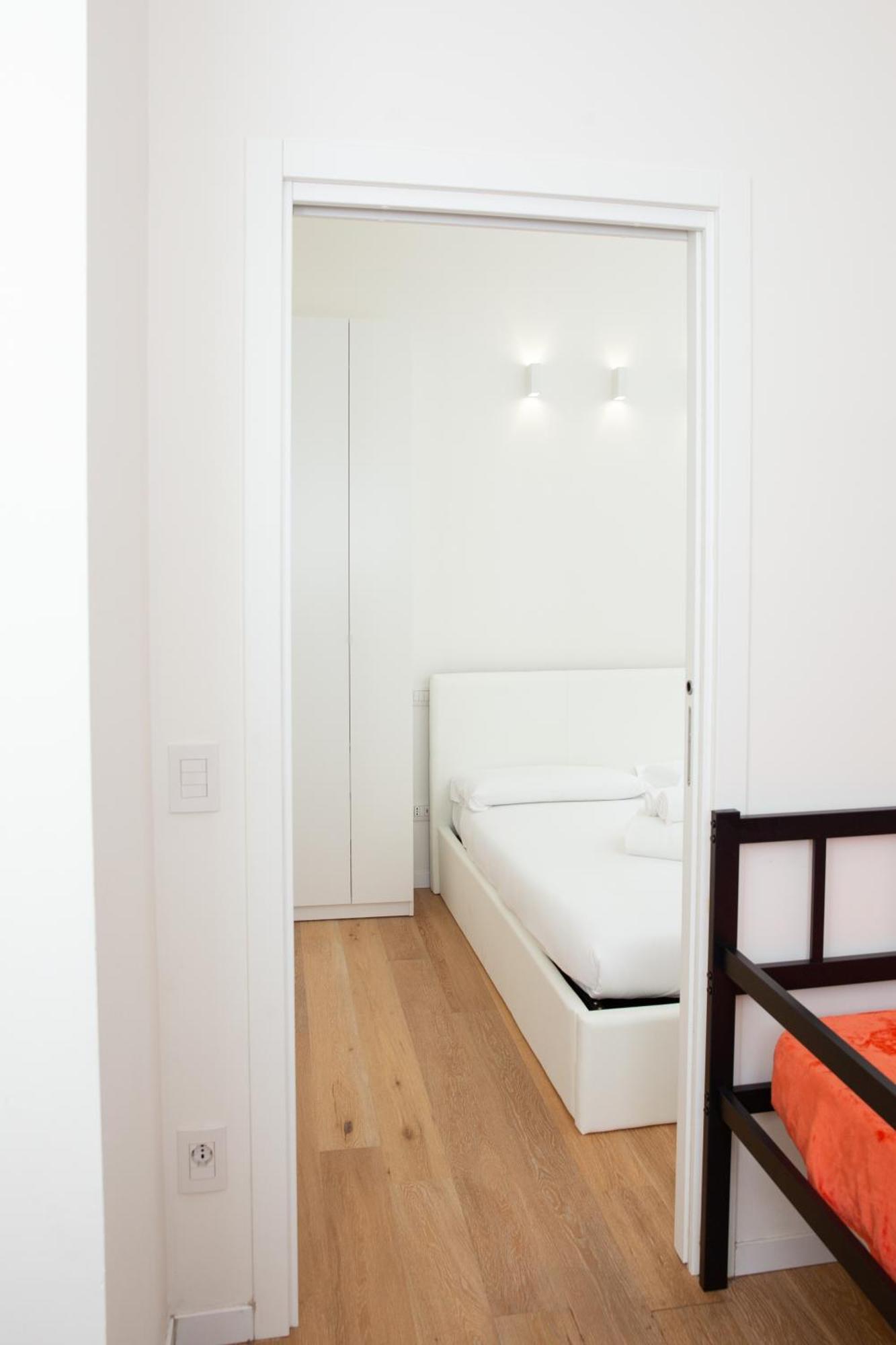 Klimt Central Station - Two Room Apartment Milaan Buitenkant foto